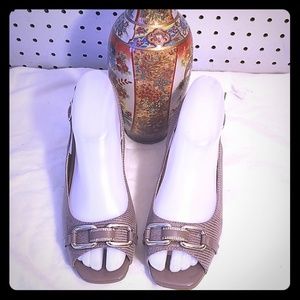 KAREN SCOTT SLING BACK TAUP HEELS